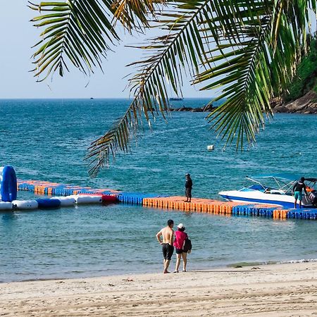 Bounce Beach Resort And Spa Da Nang Exteriör bild