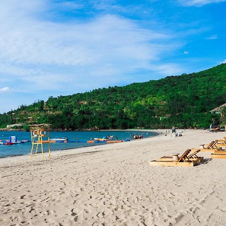Bounce Beach Resort And Spa Da Nang Exteriör bild