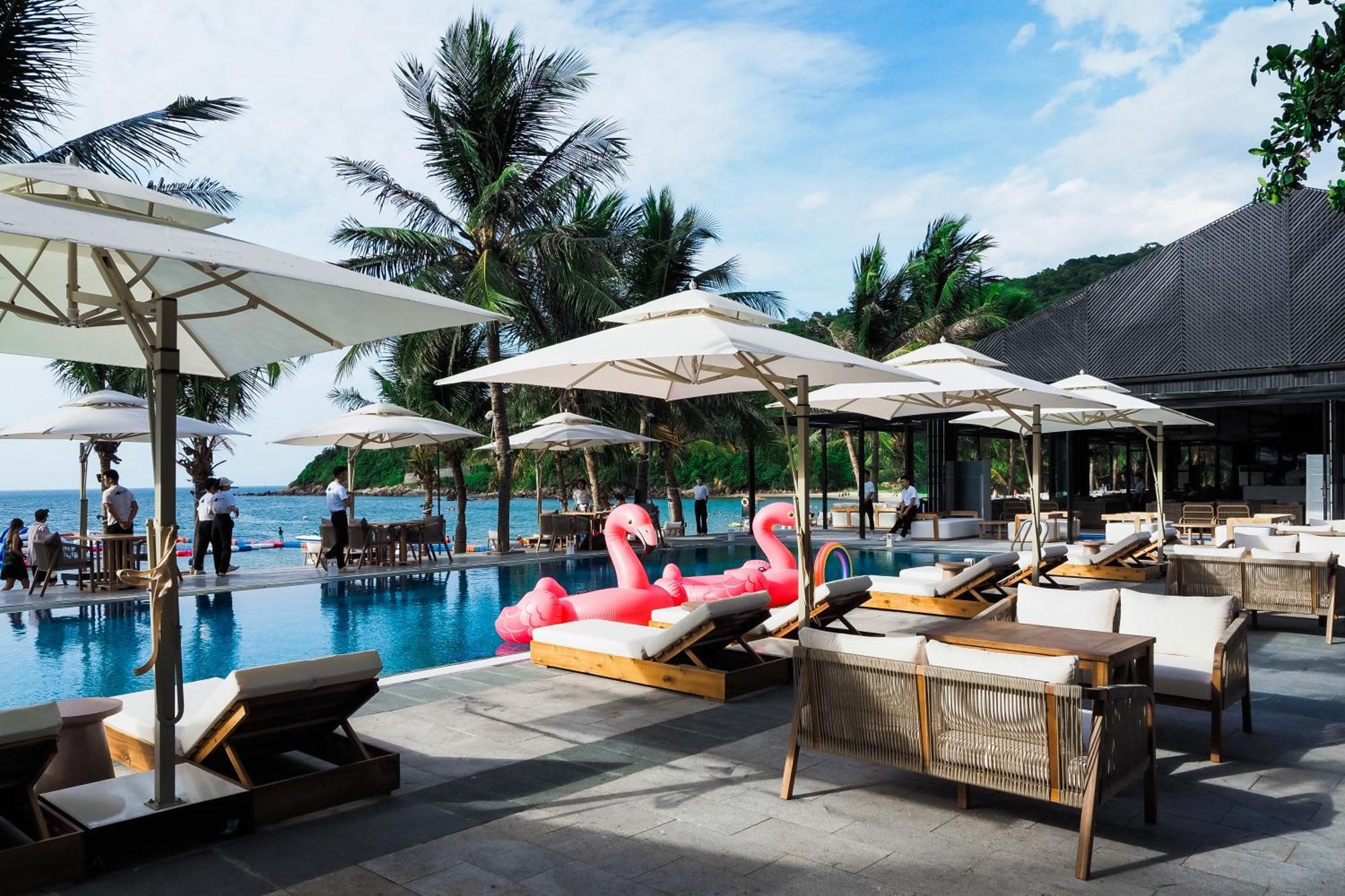 Bounce Beach Resort And Spa Da Nang Exteriör bild