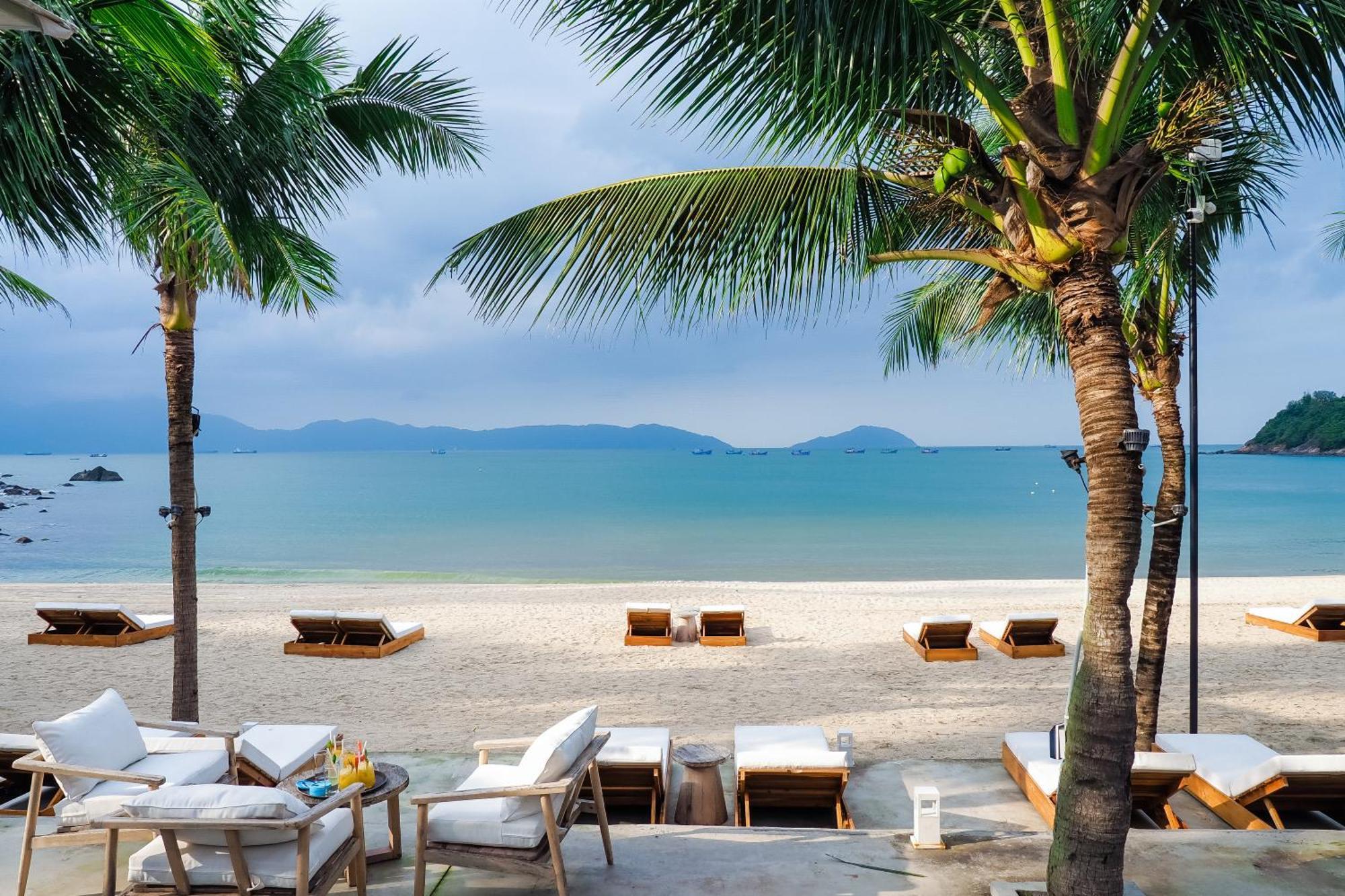 Bounce Beach Resort And Spa Da Nang Exteriör bild